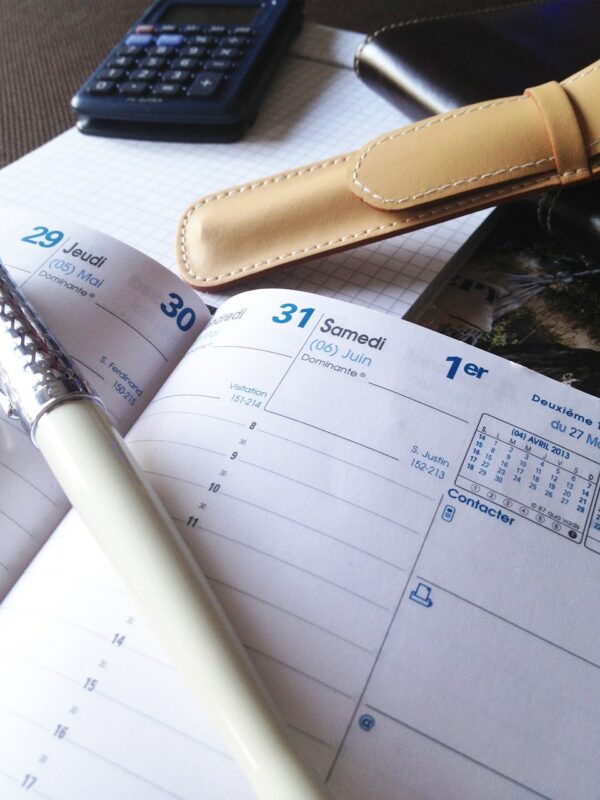agenda, pen, calculator, départ, déménagement